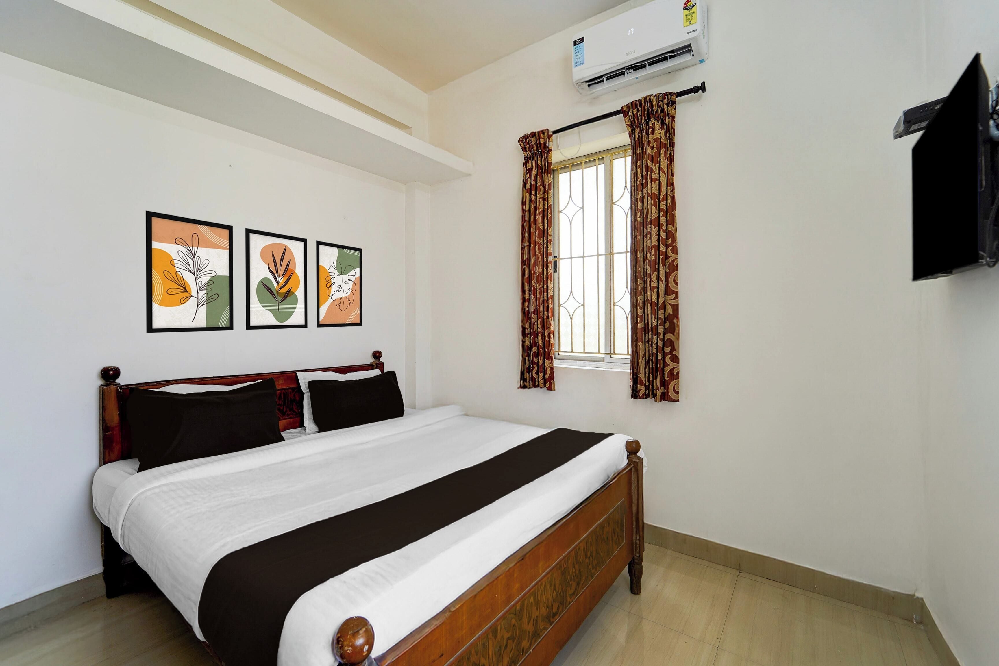 Classic Room | Desk, WiFi (free), bed sheets