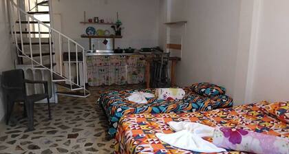 Room-charming Guest Room Retreat in Jard