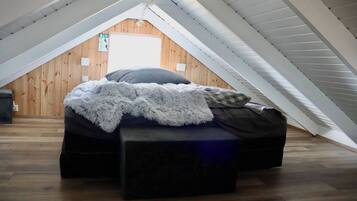 Cabin, 3 Bedrooms | 3 bedrooms