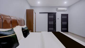 1 slaapkamer, een bureau, gratis wifi, beddengoed
