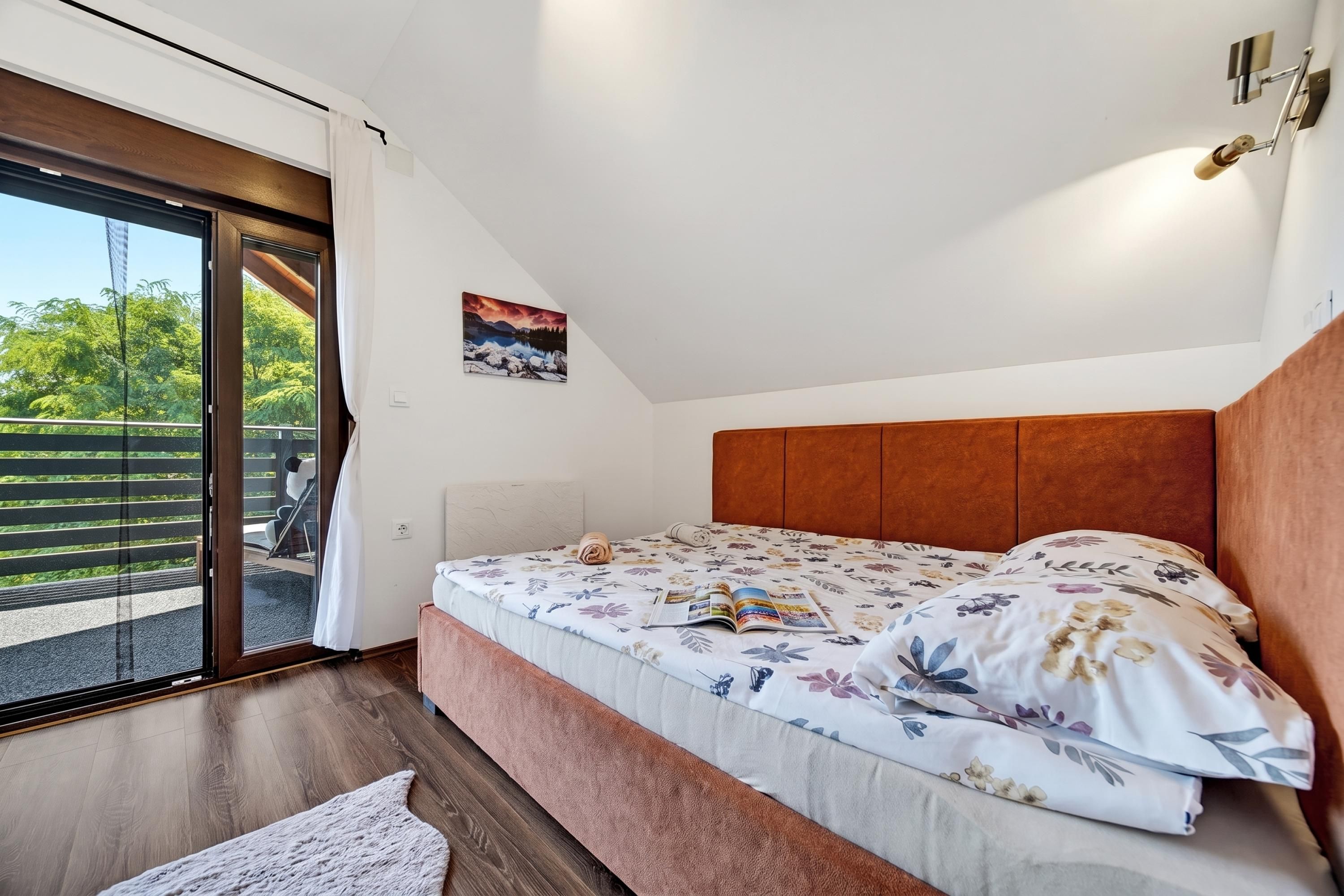 Family House, 3 Bedrooms, 2 Bathrooms, Mountainside (Greenwood Retreat With Hot Tub &) | View from room