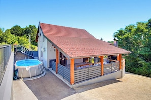 Familjehus - 3 sovrum - 2 badrum - intill bergen (Greenwood Retreat With Hot Tub &) | Terrass/Patio