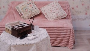 ซูพีเรียสตูิดิโอ, วิวเมือง | โต๊ะทำงาน, Wi-Fi ฟรี, ผ้าปูที่นอน
