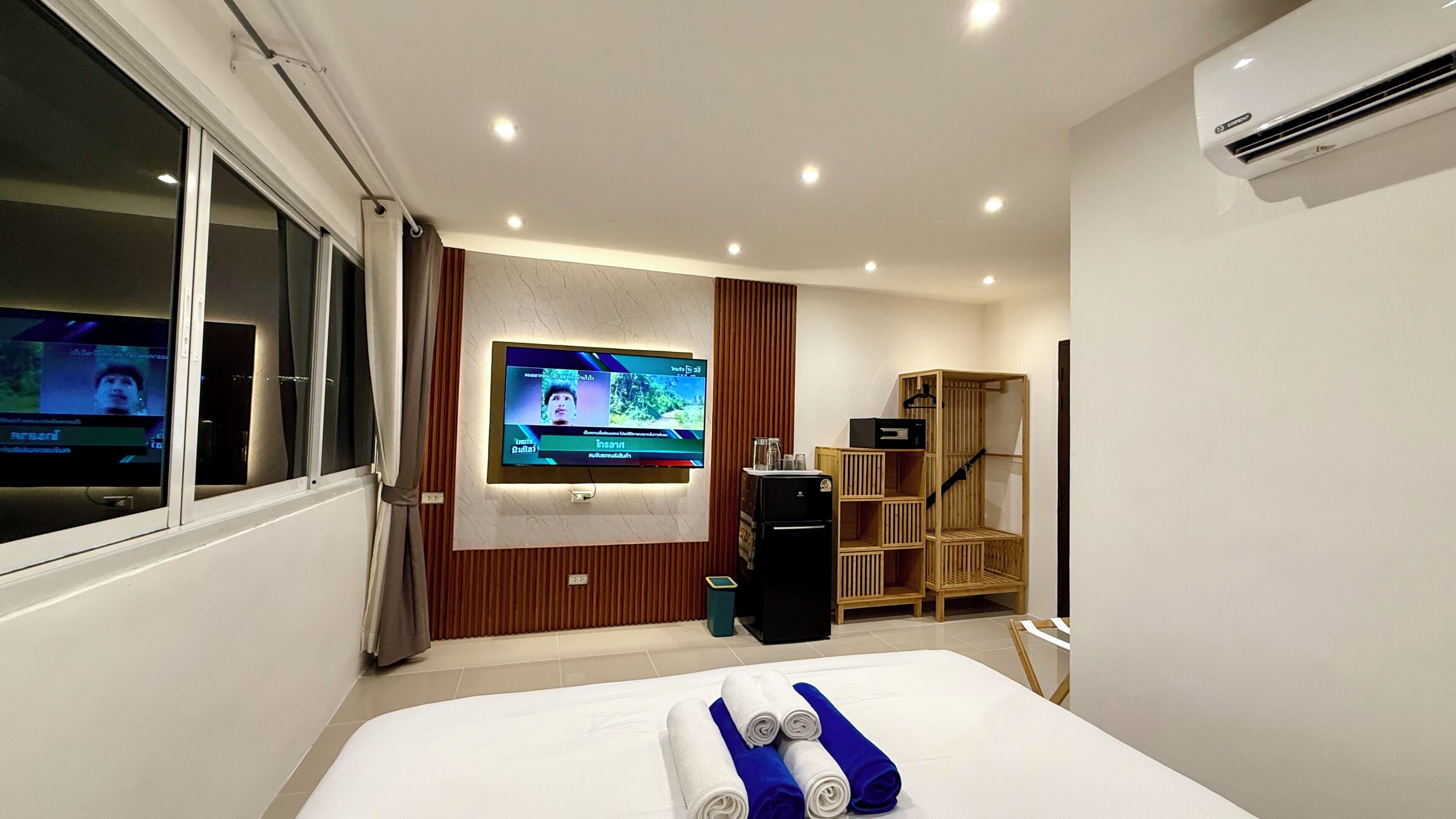 1 bedroom, internet, bed sheets