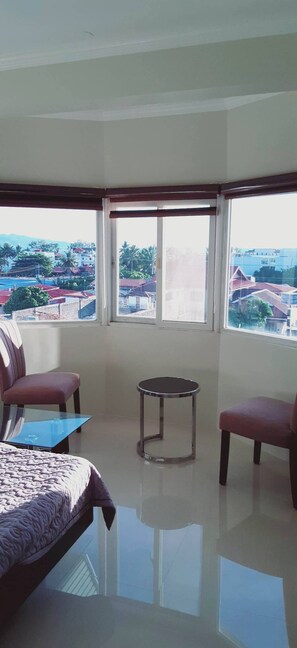 Room, 3 Bedrooms, Smoking, Balcony - Room-avana Hills Boracay Prime Panoramic (Boracay Island)