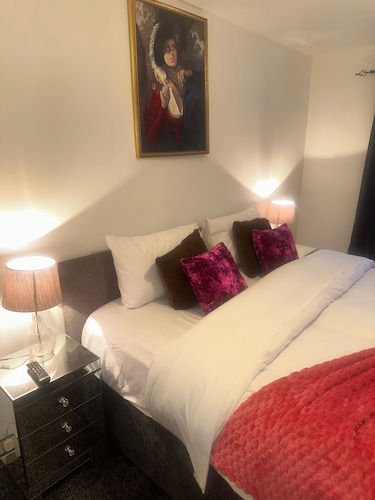 Peel Grove - Luxury House - Manchester