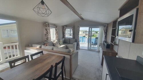2-bedroom seaside condo with mods and cons