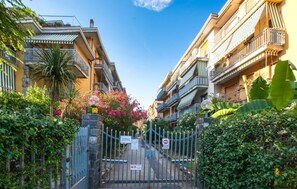 Property grounds - 1 bedroom nice apartment in Rapallo (Rapallo)