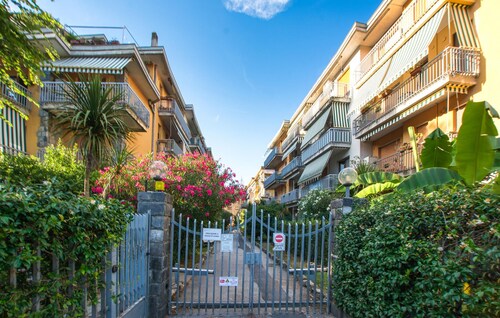 Beautiful apartment in Rapallo with swimming pool