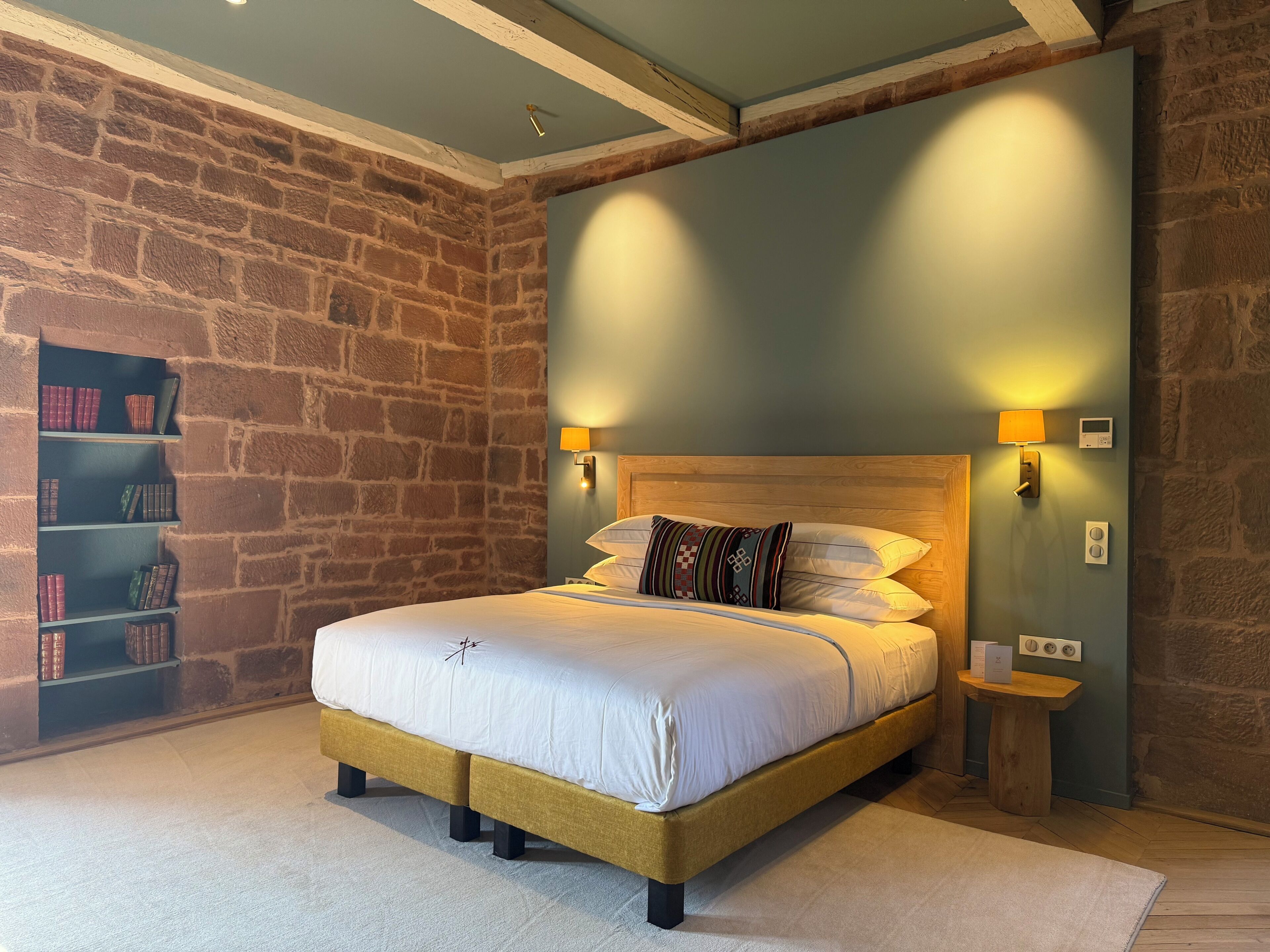 Luxe suite, uitzicht op vallei | Een kluis op de kamer, gratis wifi
