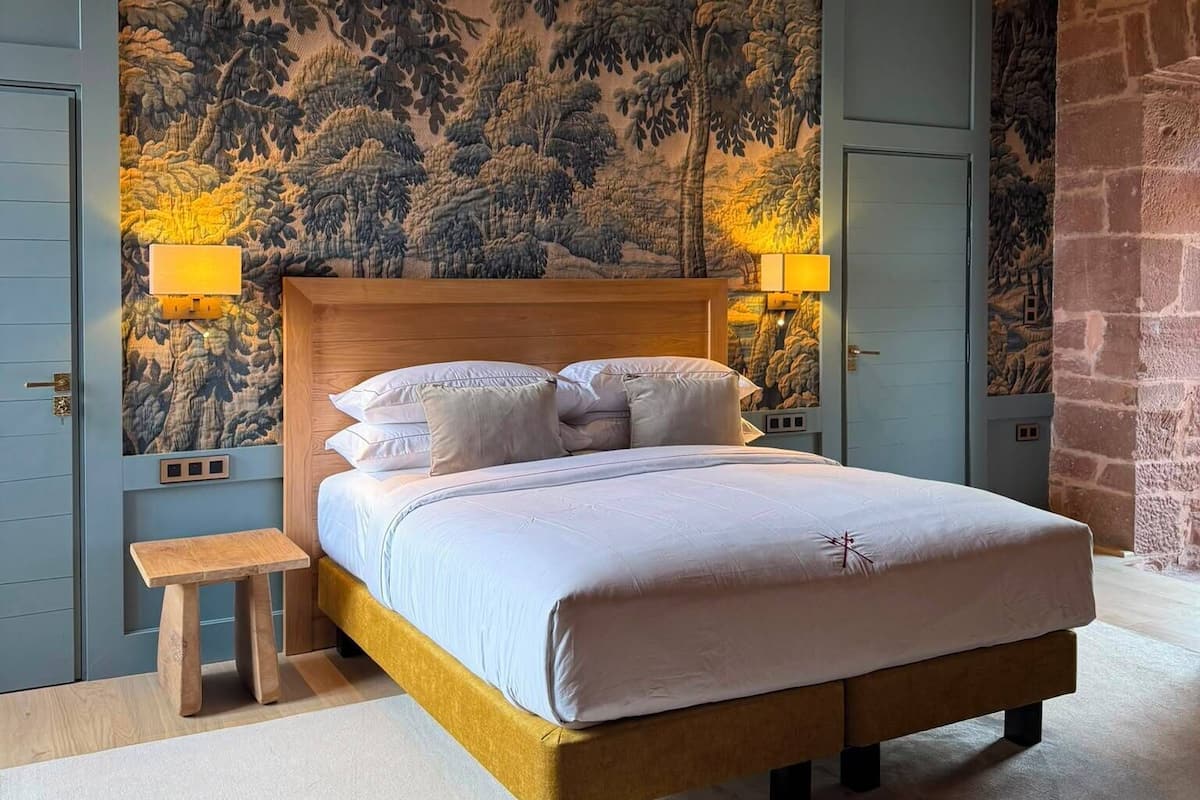 Family Suite, Garden View | Minibar (some free items), in-room safe, WiFi (free)