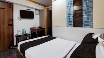 Desk, WiFi (free), bed sheets