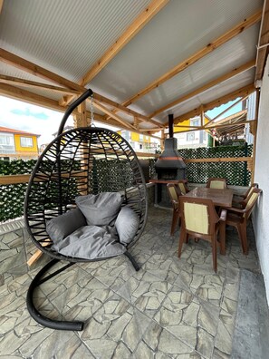 Luxury Apartment | Outdoor dining - Beyaz İnci Termal Villa (İhsaniye)