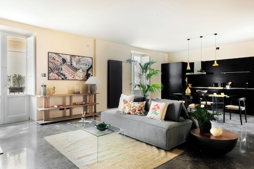 Palazzo Valguarnera Luxury Apartments