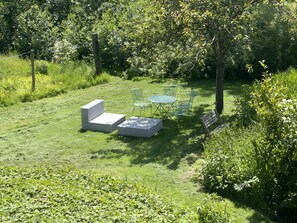 Outdoor dining - Villa Coin-Coin with Pond View and Wi-Fi (Manneville-la-Pipard)