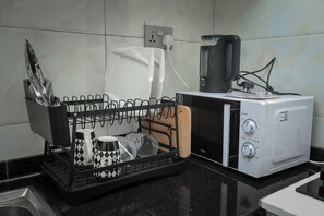 Private kitchen - Cosy Studio in a Quiet, Accessible Setting (Nairobi)