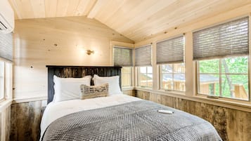 4 chambres, fer et planche à repasser, Wi-Fi, literie fournie