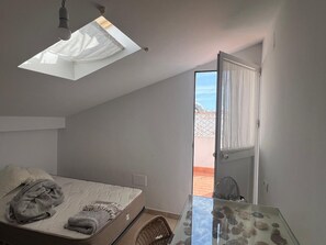 Room - Casa El Faro 20m from the beach with sea views, private terrace and balcony (El Rompido)
