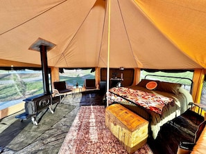1 habitación y ropa de cama 