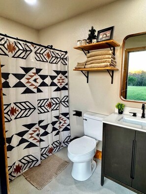 Toallas y papel de baño 