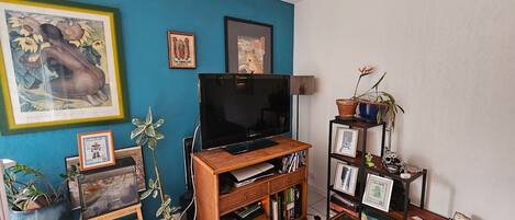 TV