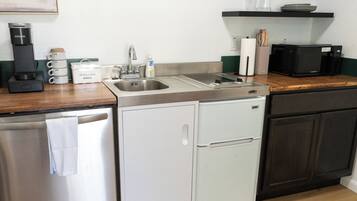 茶具/咖啡用具、微波炉、炉灶、洗碗机
