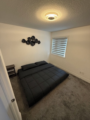 4 chambres, fer et planche à repasser, Wi-Fi, literie fournie