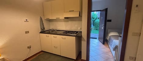 Apartment, 1 Bedroom, Accessible, Balcony | Interior