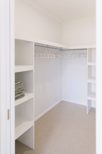 Signature Stay Dubbo | Luxury 3BR Home
Short or Long stays