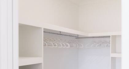 Signature Stay Dubbo | Luxury 3BR Home
Short or Long stays