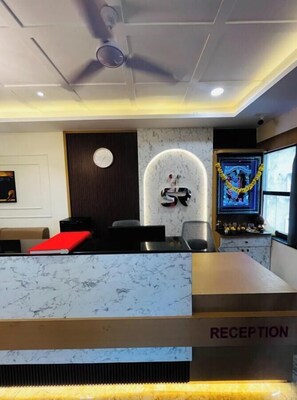 Dining - Hotel SR Pride  (Nadiad)