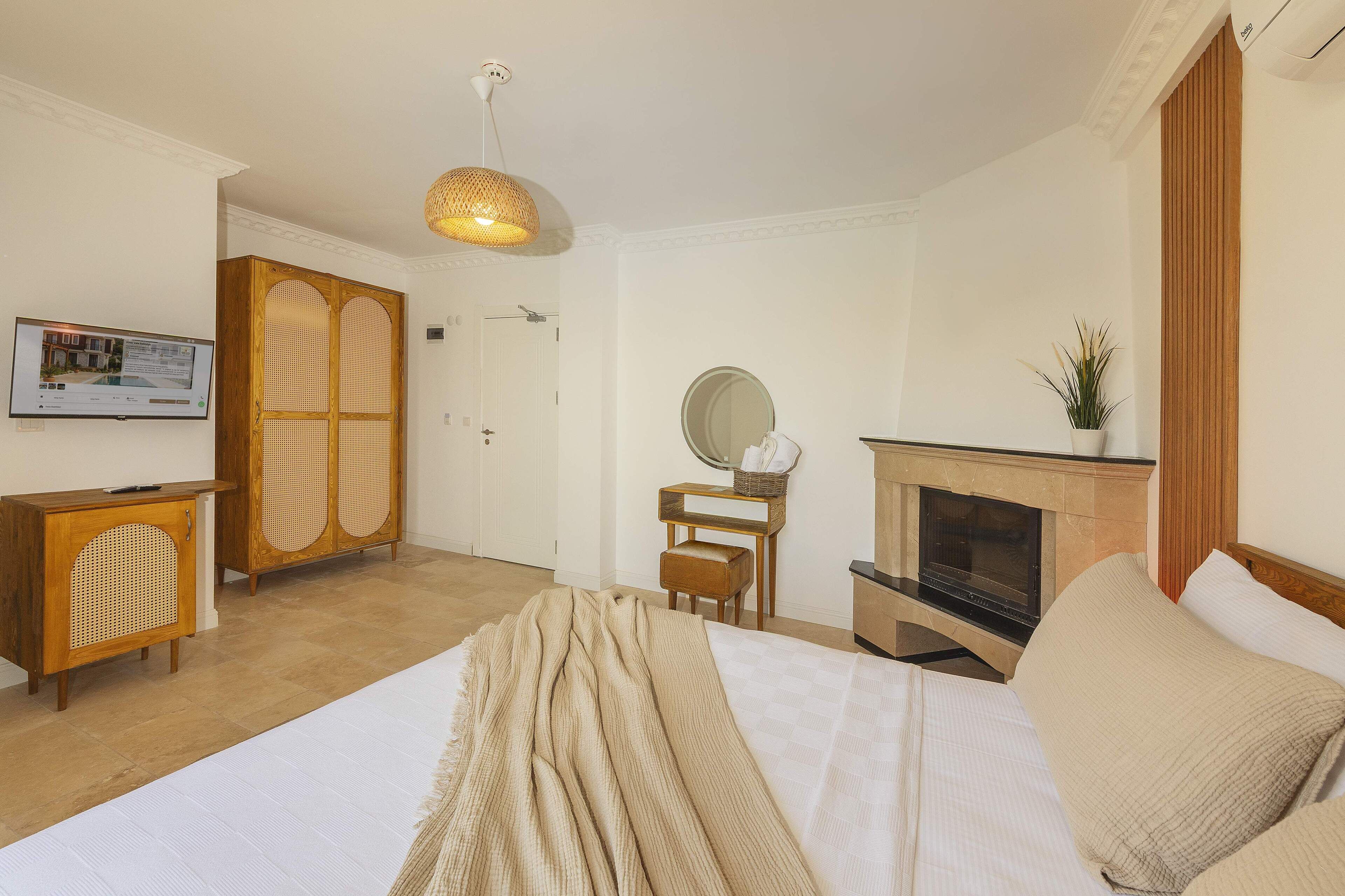 Losta Grand Room | Zimmersafe, kostenloses WLAN, Bettwäsche
