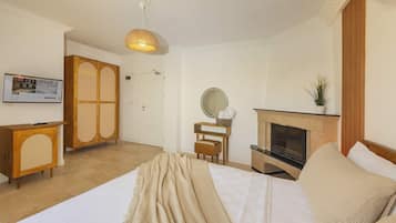 Losta Grand Room | Zimmersafe, kostenloses WLAN, Bettwäsche