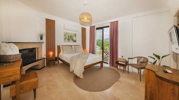 Losta Grand Room | Zimmersafe, kostenloses WLAN, Bettwäsche