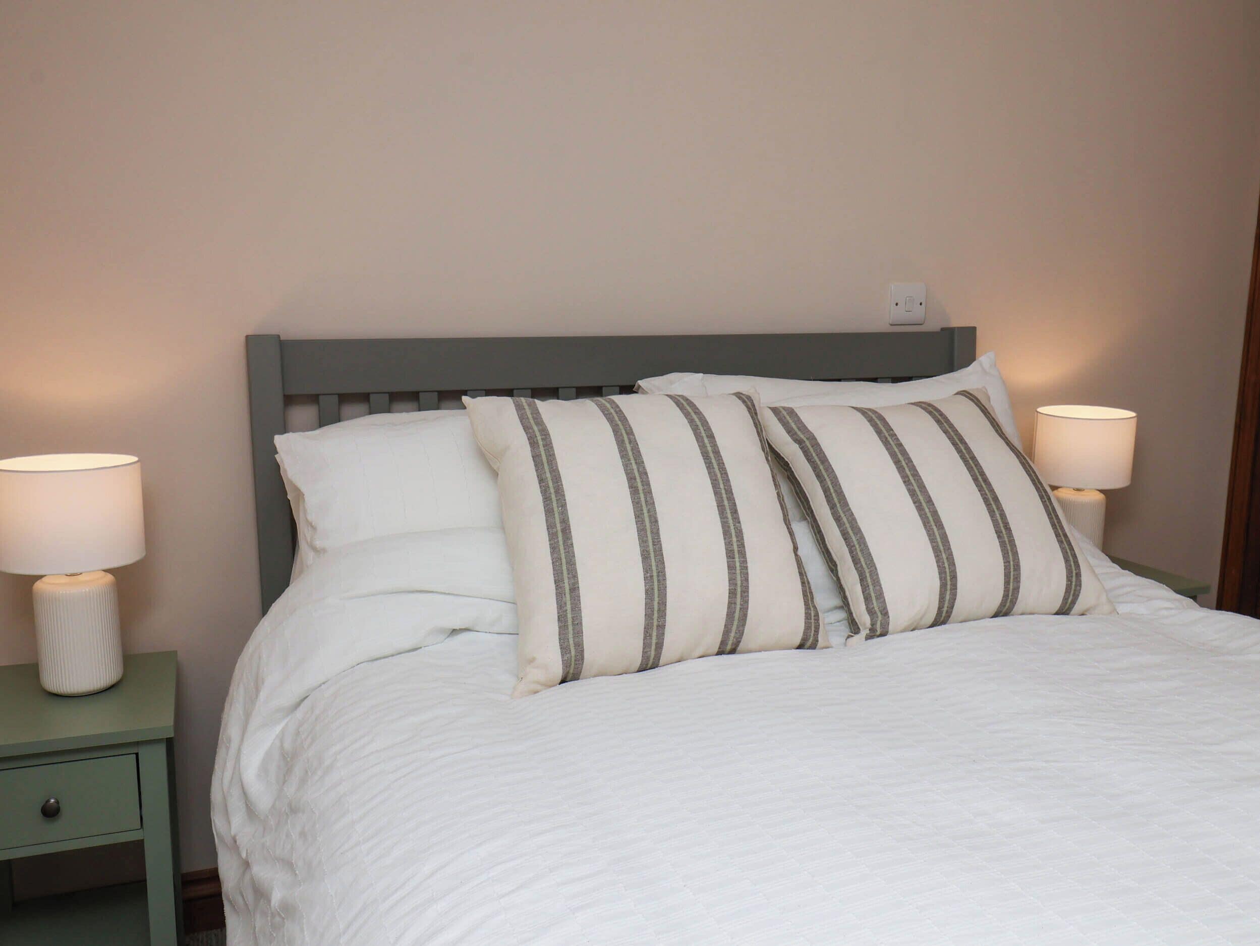 2 Schlafzimmer, kostenloses WLAN, individuell dekoriert