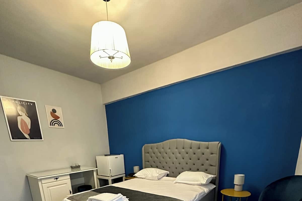 Deluxe Double Room, City View | In-room safe, desk, laptop workspace, soundproofing
