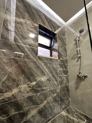 Bathroom - 305 Al-najeh JRE Apartments For Rent ave (Amman)