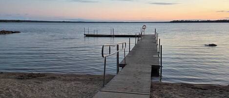 House, 1 Bedroom | Beach