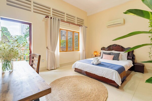 Sovann Haven - 2 Bedroom Retreat In Bassac Lane - Phnom Penh