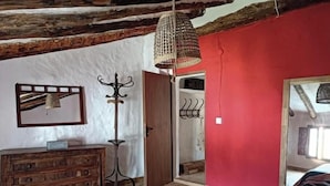 2 bedrooms, desk, iron/ironing board, WiFi (free)