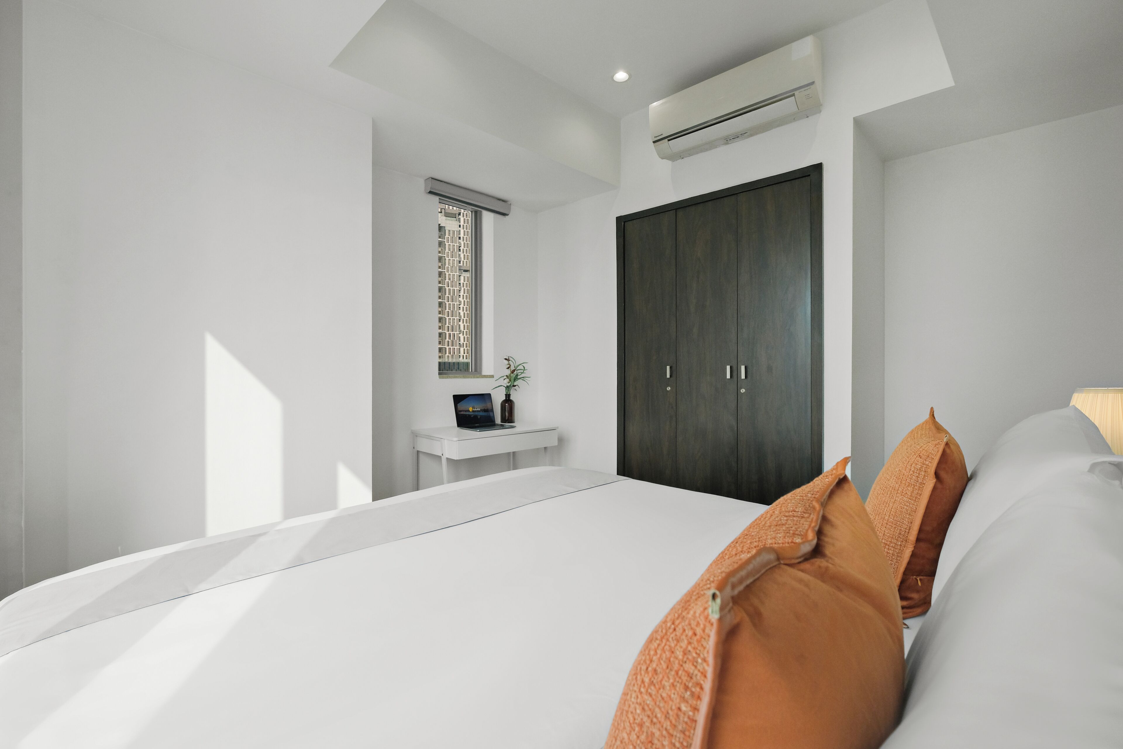 Apartment, 1 Bedroom, City View | Desk, laptop workspace, iron/ironing board, WiFi (free)