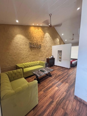 Deluxe Double Room, City View | Desk, free WiFi - Resort in Jodhan Ambaram (Jodhan)