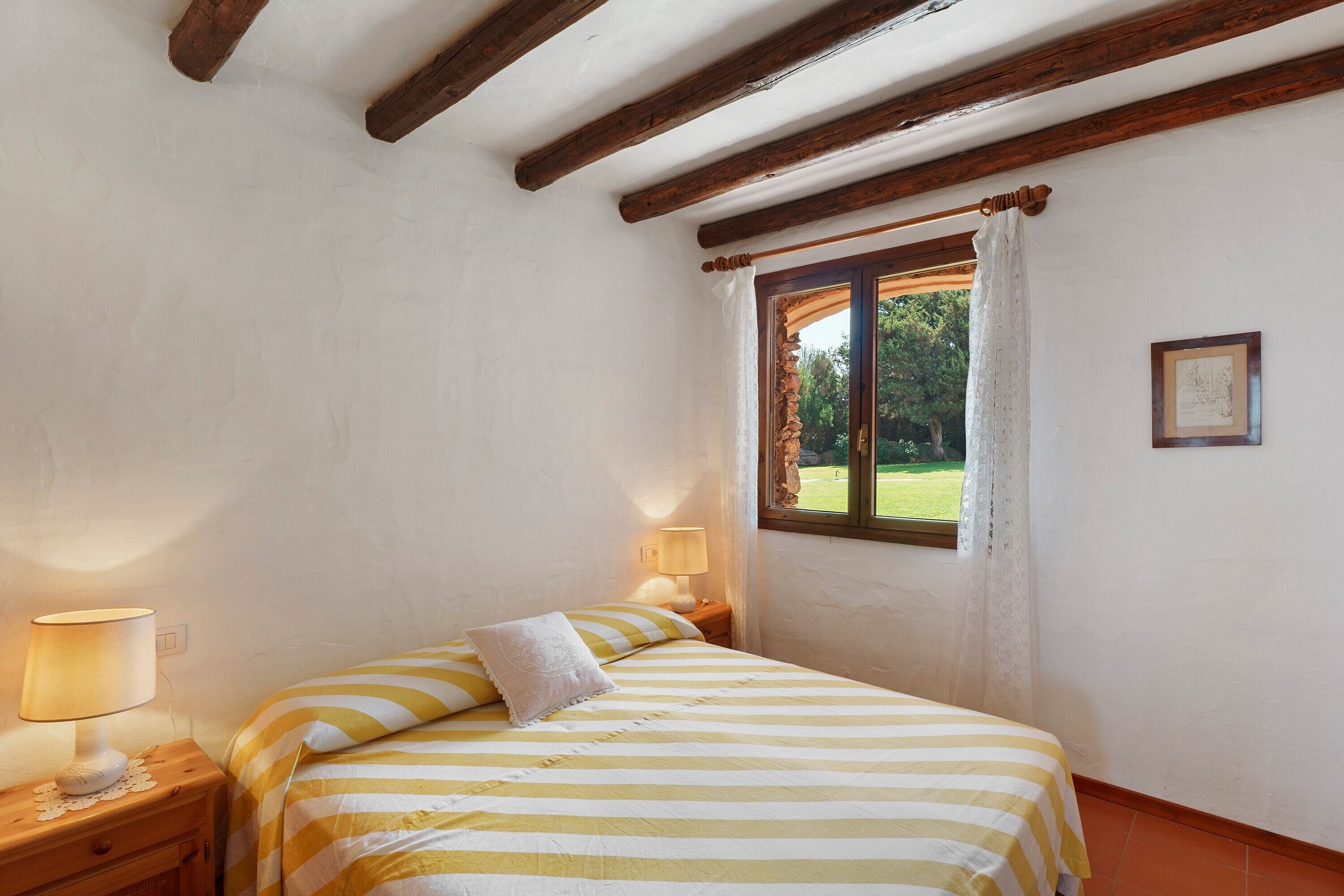 2 bedrooms, bed sheets