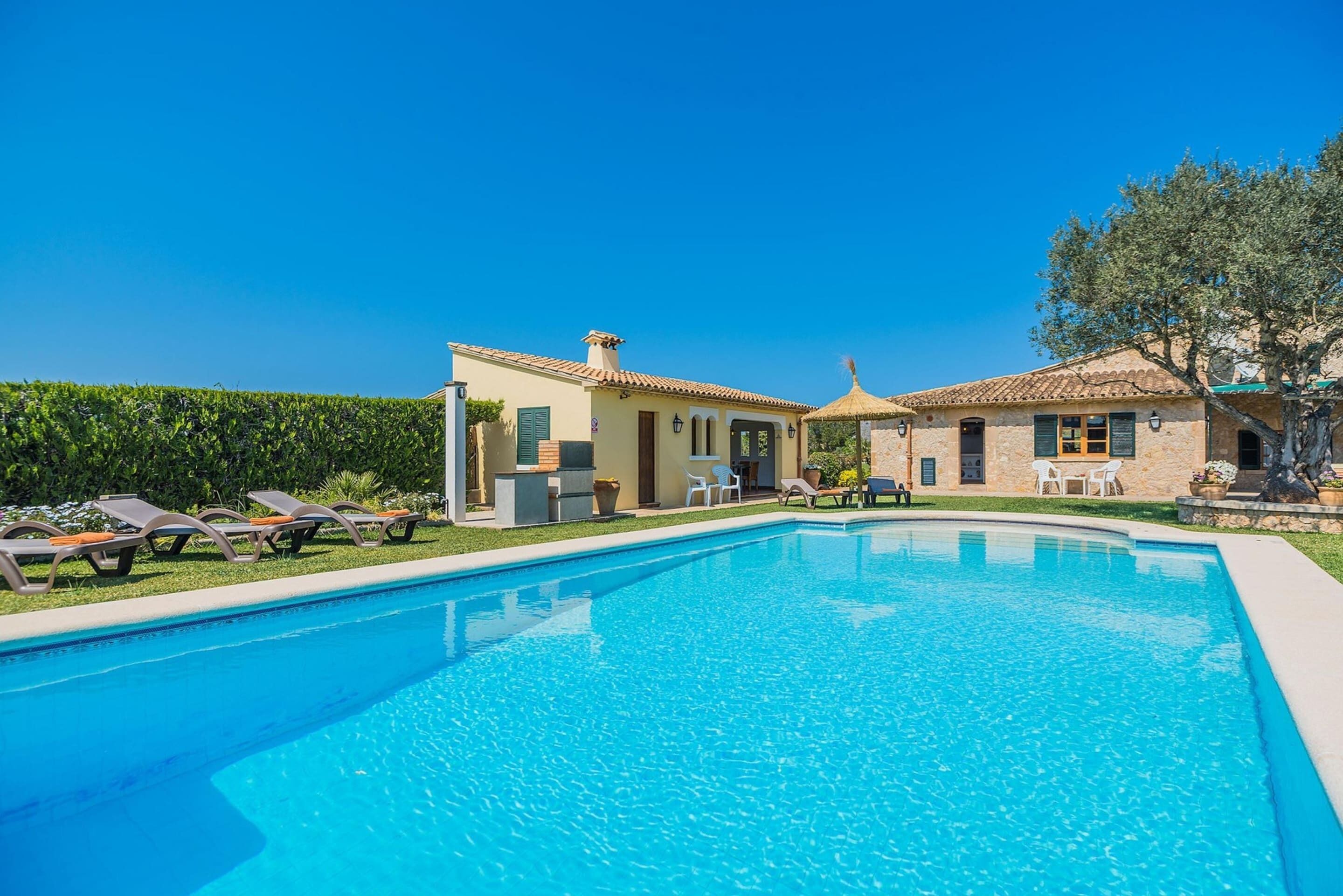 Vil·la | Piscina | Piscina coberta i piscina a l'aire lliure 