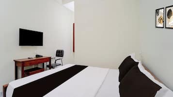 Desk, WiFi (free), bed sheets