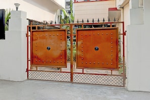 Entrada de la propiedad