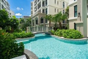 Outdoor pool - Title Legendary D606 (Tambon Choeng Thale)