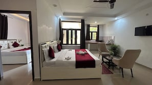 Suite familiar, 2 habitaciones, balcón, vista al jardín | Wifi gratis