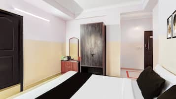Desk, free WiFi, bed sheets