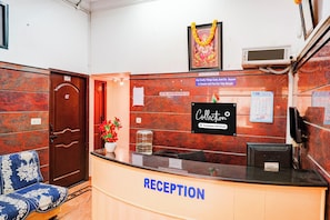 Lobby - Collection O Yeshwantpur Formerly Sunder (Bangalore)